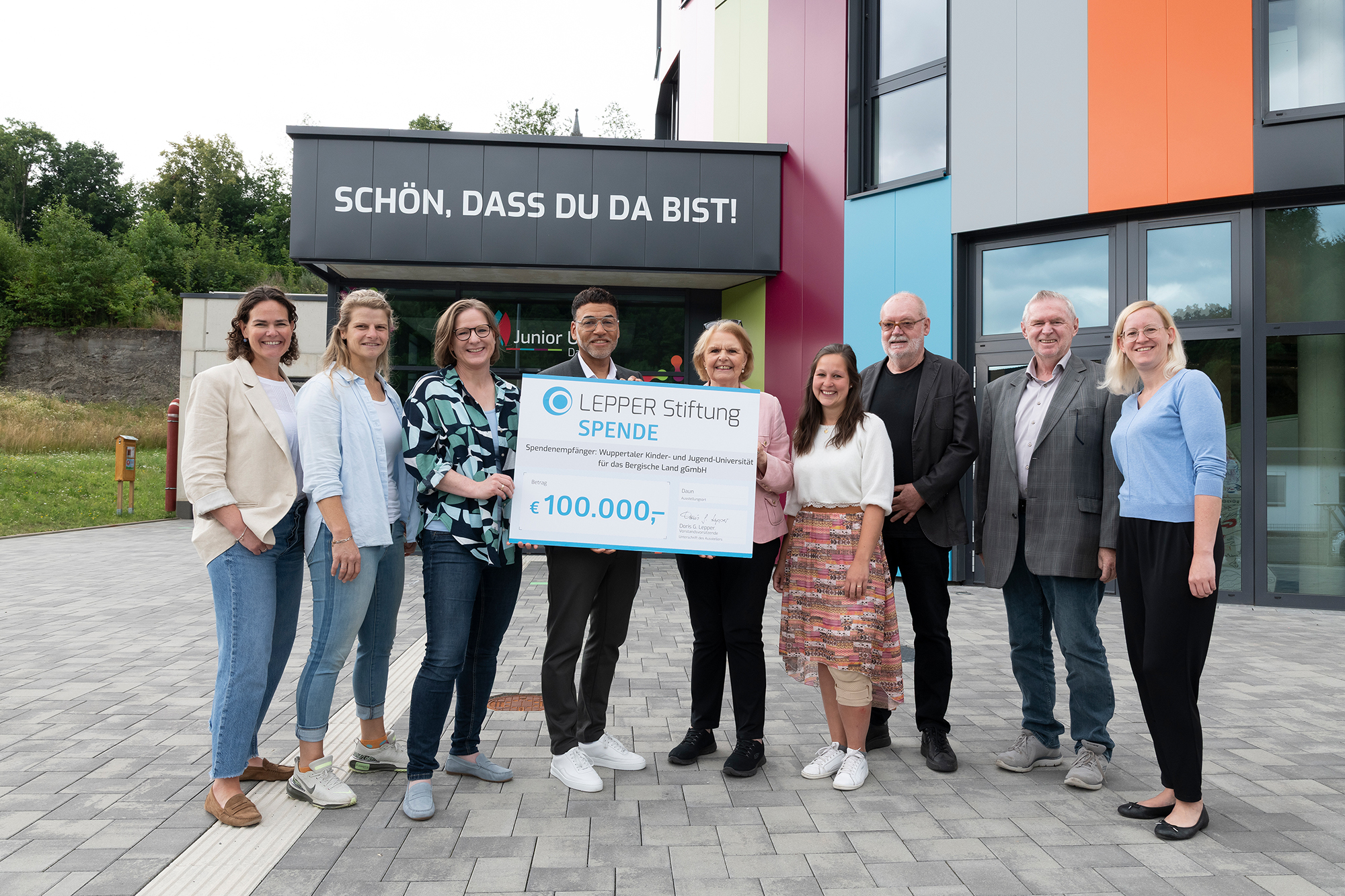 Die LEPPER Stiftung spendet 100.000 Euro an Junior Uni Wuppertal